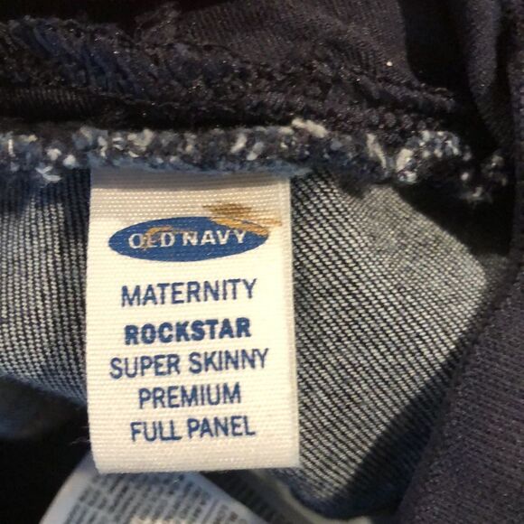 Old Navy rockstar maternity jeans size 4 Short - Picture 6 of 7